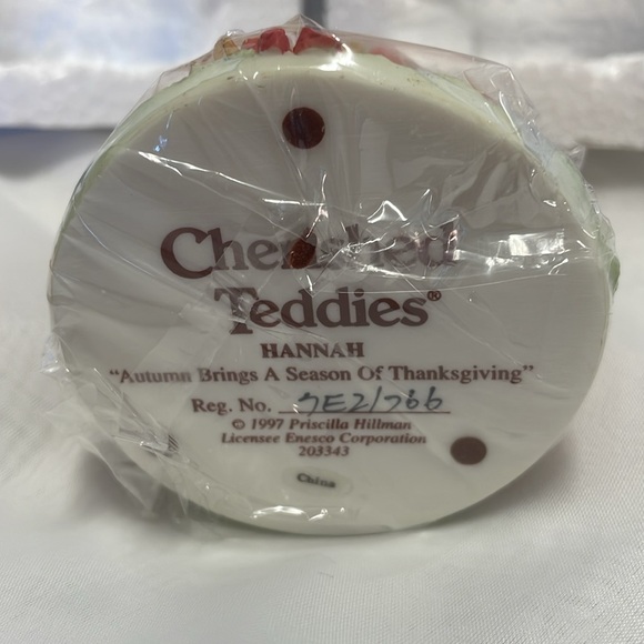 Cherished Teddies 4” ‘Autumn Brings A Season of Thanksgiving’ Figurine 1997 - Picture 4 of 4